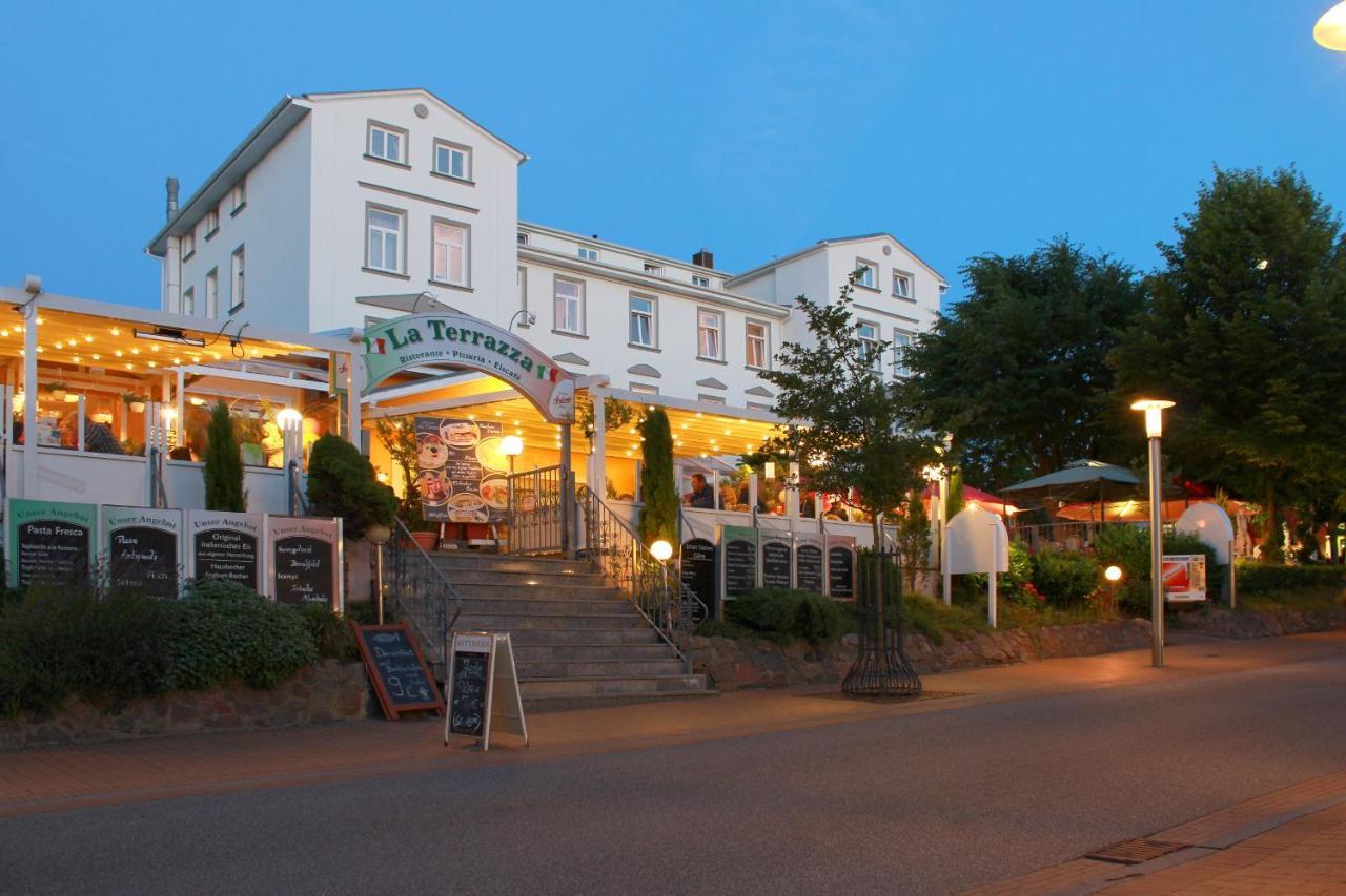 Terrasse, Gratis Nutzung Vom Ahoi Erlebnisbad Und Sauna In Sellin - Villa Antje Fewo 04 Goehren  Exteriér fotografie
